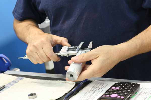 Groupe VTD, usinage mécanique préparation fabrication d’outillages de découpe maroquinerie Gannat (Allier) Ecquevilly (Yvelines) Romans-sur-isère (Drôme)
